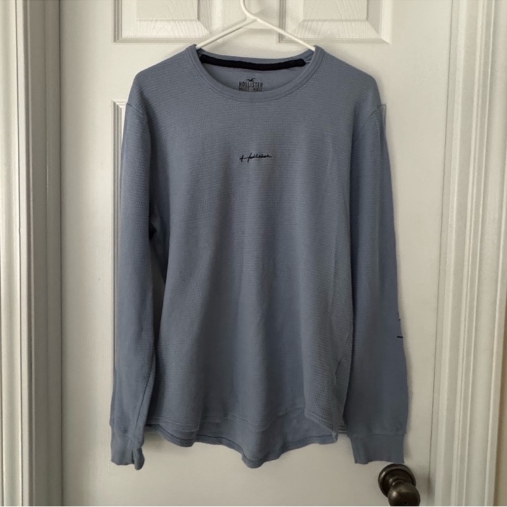 Hollister long sleeve tee